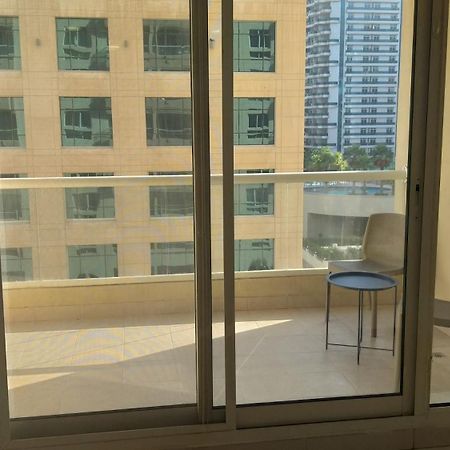 Lovely 1-Bedroom Apartment In The Heart Of Dubai Marina Екстер'єр фото