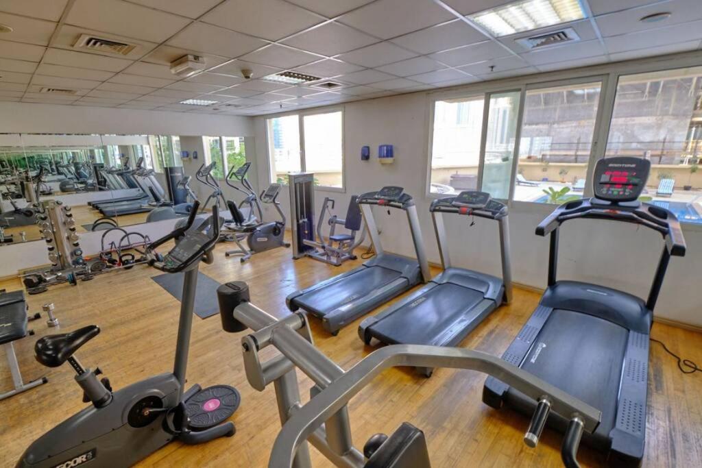 Lovely 1-Bedroom Apartment In The Heart Of Dubai Marina Екстер'єр фото