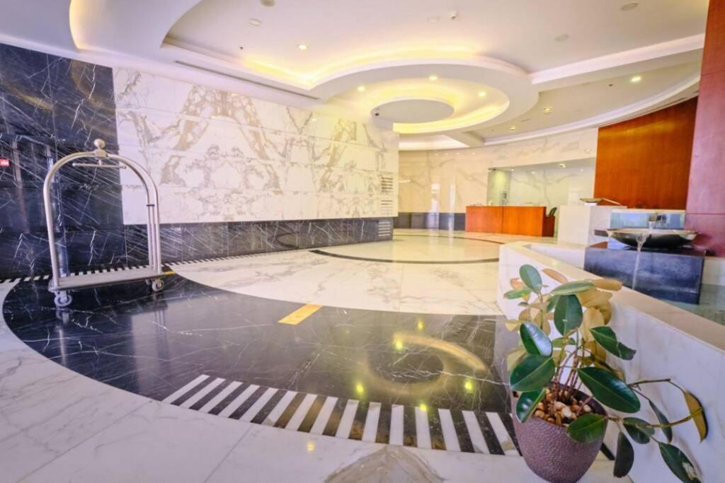 Lovely 1-Bedroom Apartment In The Heart Of Dubai Marina Екстер'єр фото